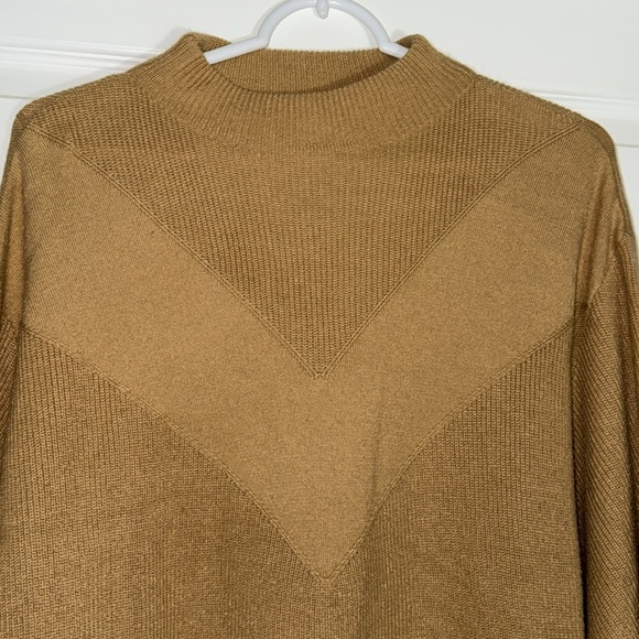 H&M mock neck chevron sweater camel small - Picture 2 of 6